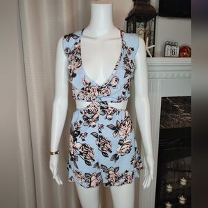 WHYTE EYELASH ROSE CUTOUT OPEN BACK ROMPER, LIGHT BLUE M